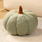 Mignon coussin doux en forme de citrouille