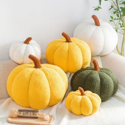 Mignon coussin doux en forme de citrouille