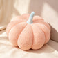 Mignon coussin doux en forme de citrouille
